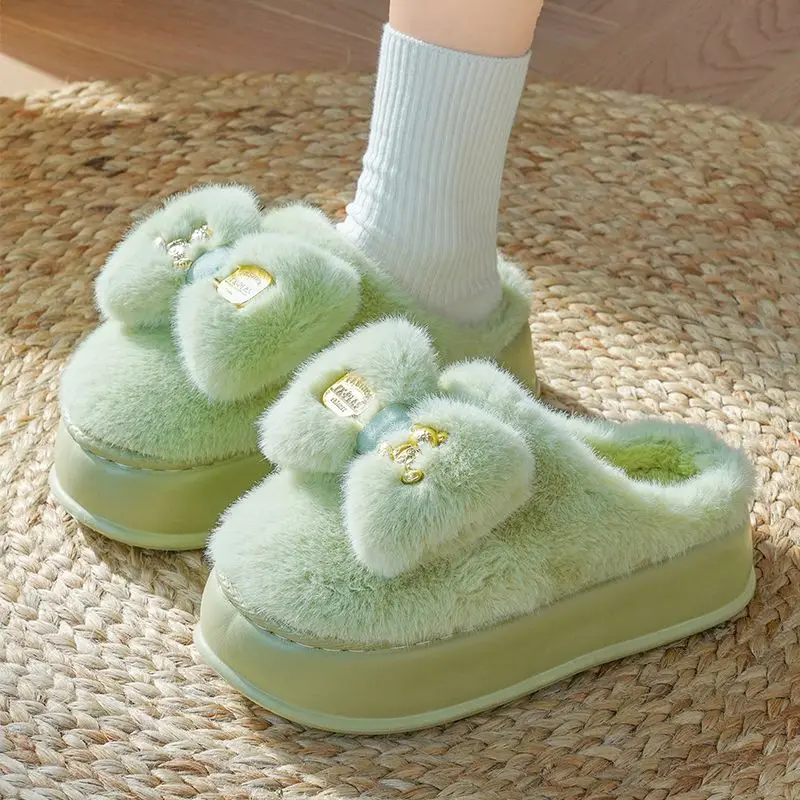 New green bow slippers winter women\'s 2024 shoes thick sole fuzzy slippers for home mules shoes woman fluffy metal house slipper