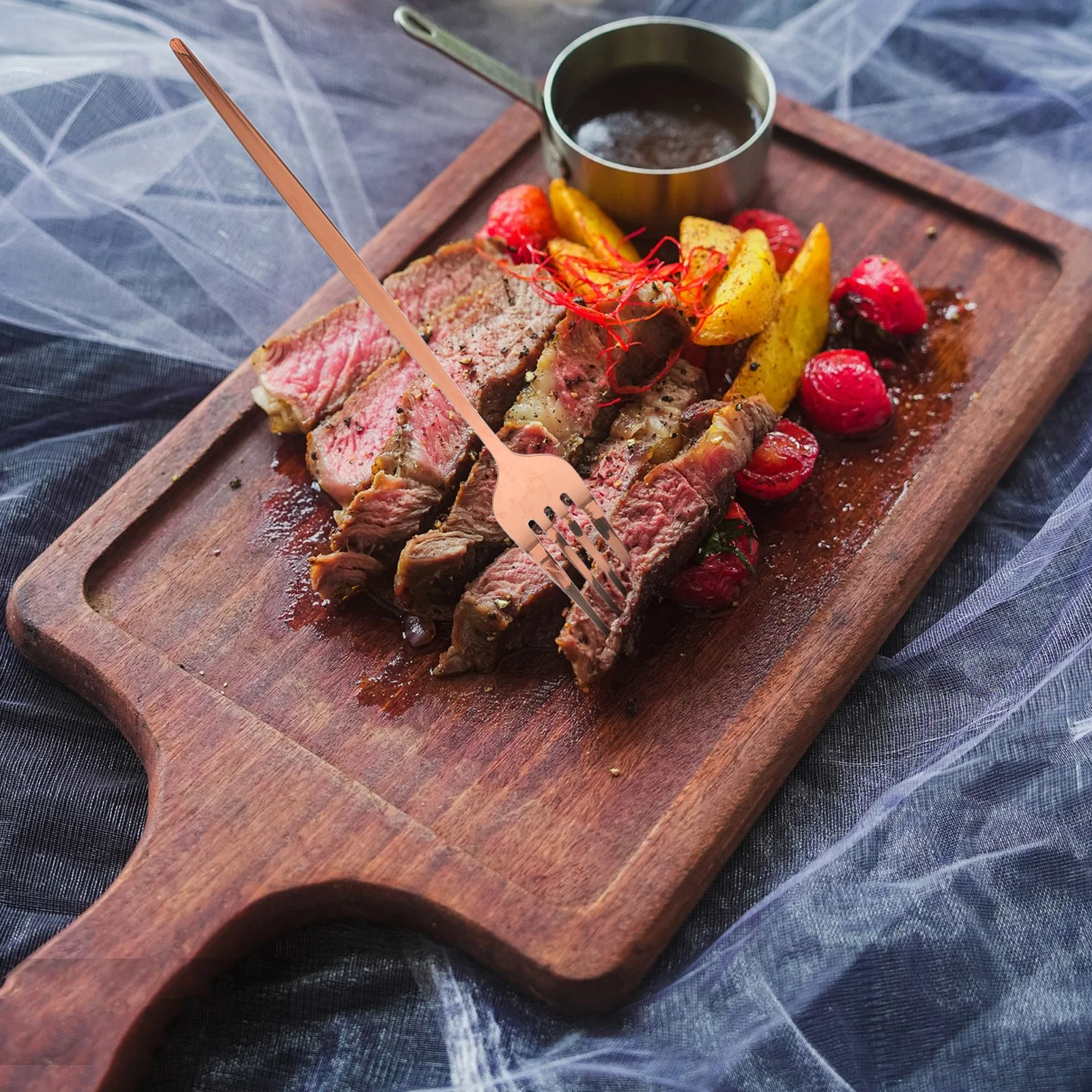 

6Sets Stainless Steel Dinnerware Set Steak Cutters Forks Spoons Elegant Flatware for Western Food Parties and Family Dining