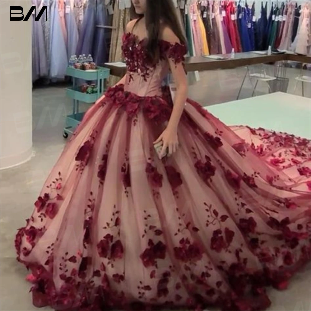 3D kwiatowa aplikacja sukienka na Quinceanera 2023 bordowa sukienka z odkrytymi ramionami Vestidos De 15 Quinceañera sukienki koktajlowe