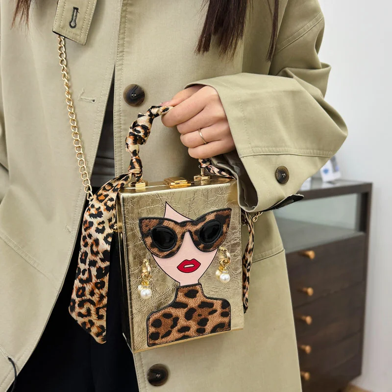 

Надежная маленькая квадратная женская сумка, новинка 2023 года, простые слиповые очки, красивая женская сумка на цепочке, шелковая коробка для шарфа