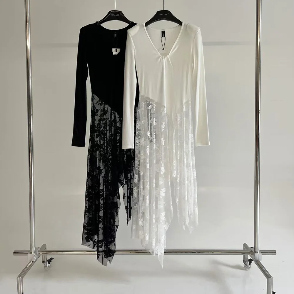 

2025 autumn and winter new design niche lace splicing long-sleeved dress women