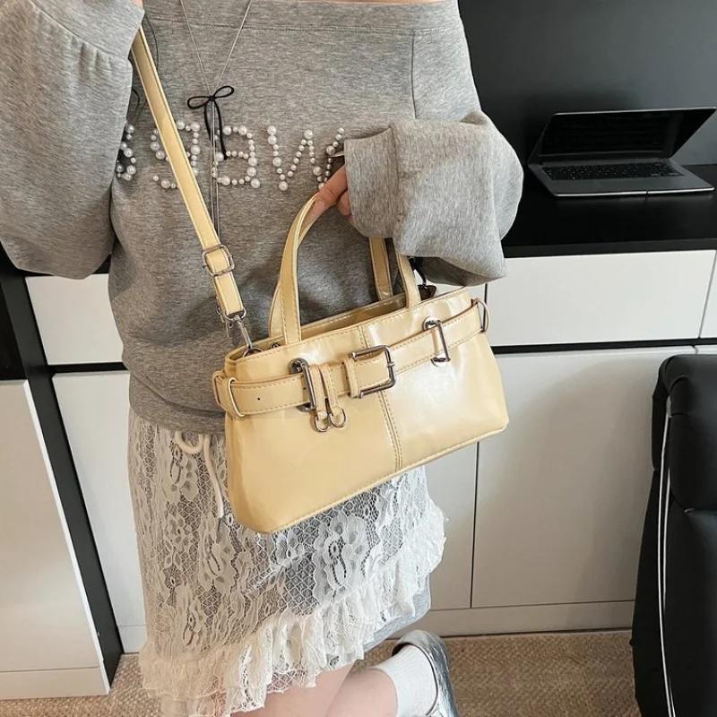 

​ Women's Crossbody-Bag Made Of Velvety Leather Boasting Casual Simple Vintage And Paris High-End Neat Style ​