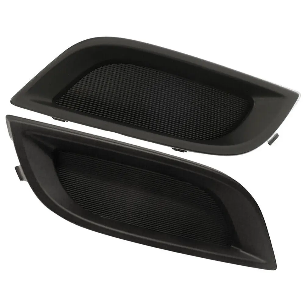 

A pair of front fog lampshades suitable for the new Mazda 3 around 2010 and 2011-