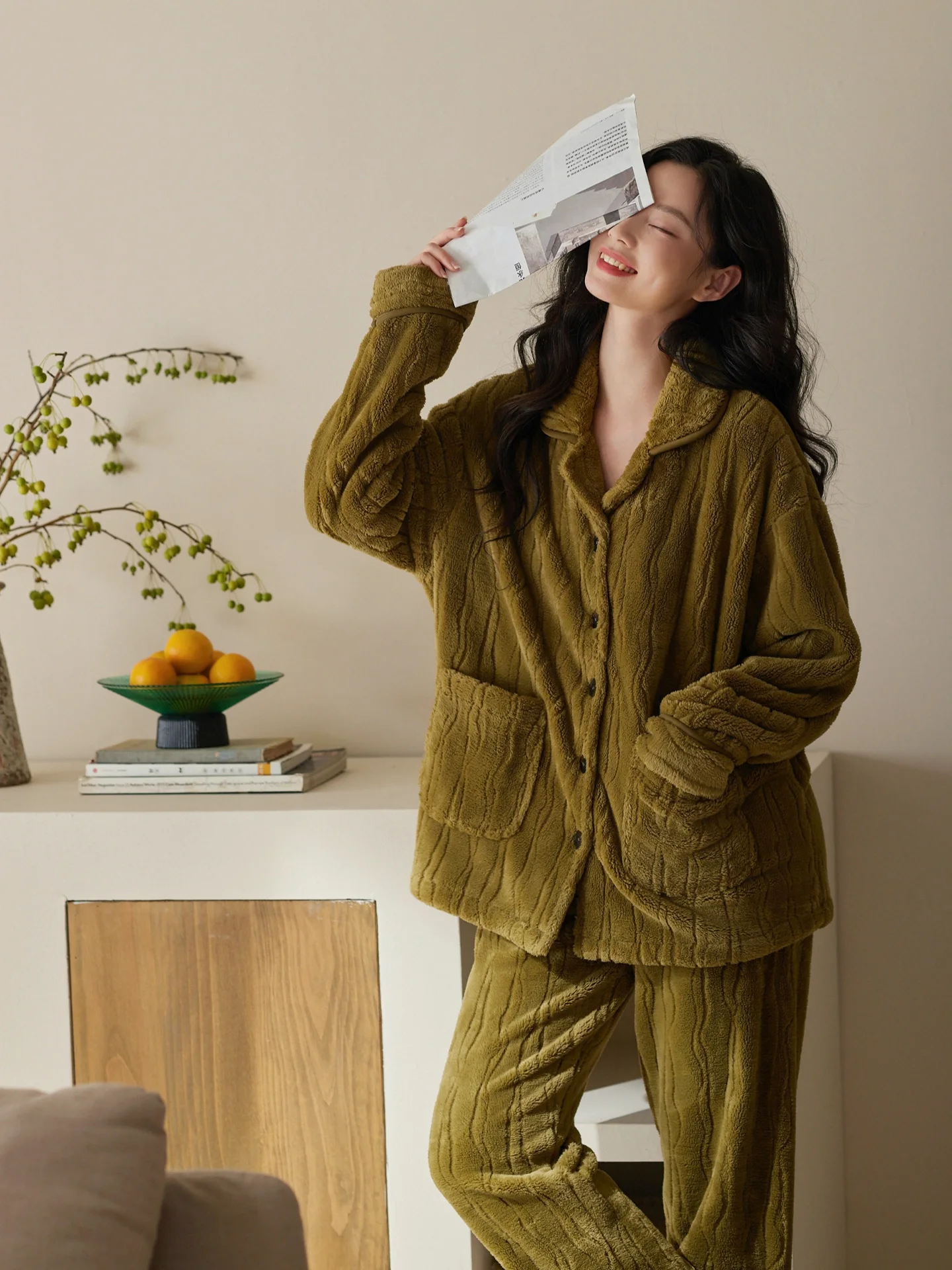 abbigliamento-da-casa-antistatico-da-donna-in-pile-corallo-e-flanella-spessa-autunno-inverno-completo-pantaloni-e-maglia-a-maniche-lunghe-in-morbido-poliestere