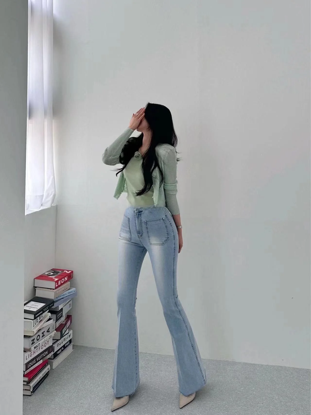 Retro High Waist Bell Bottom Denim Jeans Women's Spring Autumn Cotton Stretch Light Washed Double Pocket Butt Enhancing Jeans