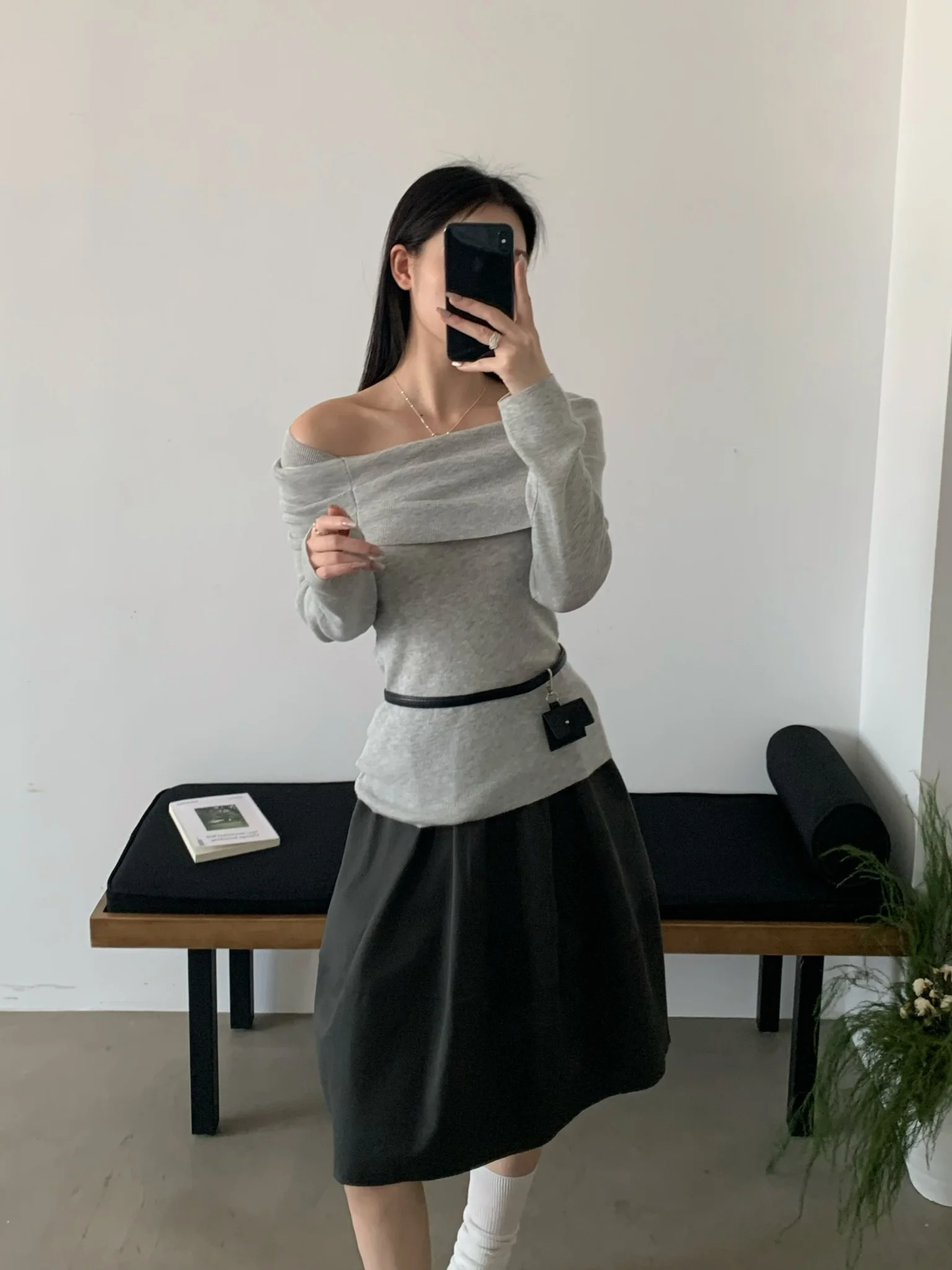 

Aimistyle Original One-Shoulder Knitted Sweater Women Loose Slimming Versatile Soft Texture Base Shirt Korean Style Commute