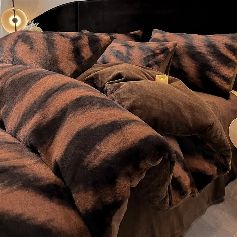 2025 new autumn and winter thickened warm and comfortable rabbit plush four-piece set student dormitory three-piece bedding