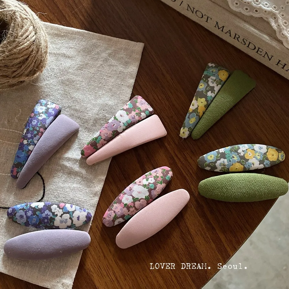 

Новая модная заколка для волос с цветочным и геометрическим узором, тканевая, с милыми цветами, для челки, женские аксессуары для волос оптом