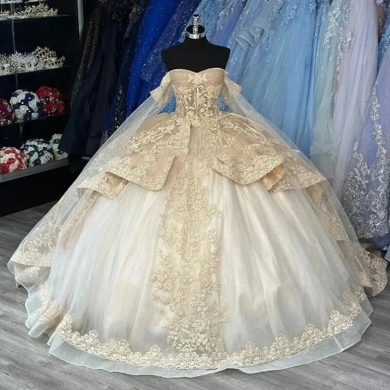 

Luxury Light Champagne Ball Gown Quinceanera Dresses Ruffles Applique Lace Beads Tull With Cape Birthday Vestidos De 15 Anos Swe