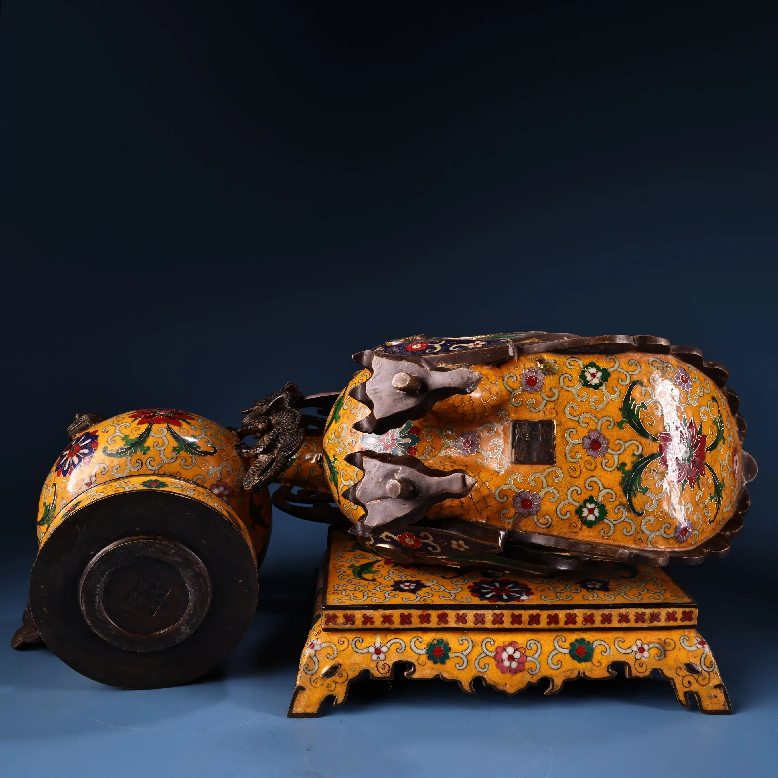 Old Nepalese temples  Bronze Cloisonn Enamel High Relief Unicorn Statue  Base Dragon ear Pixiu Incense Burner