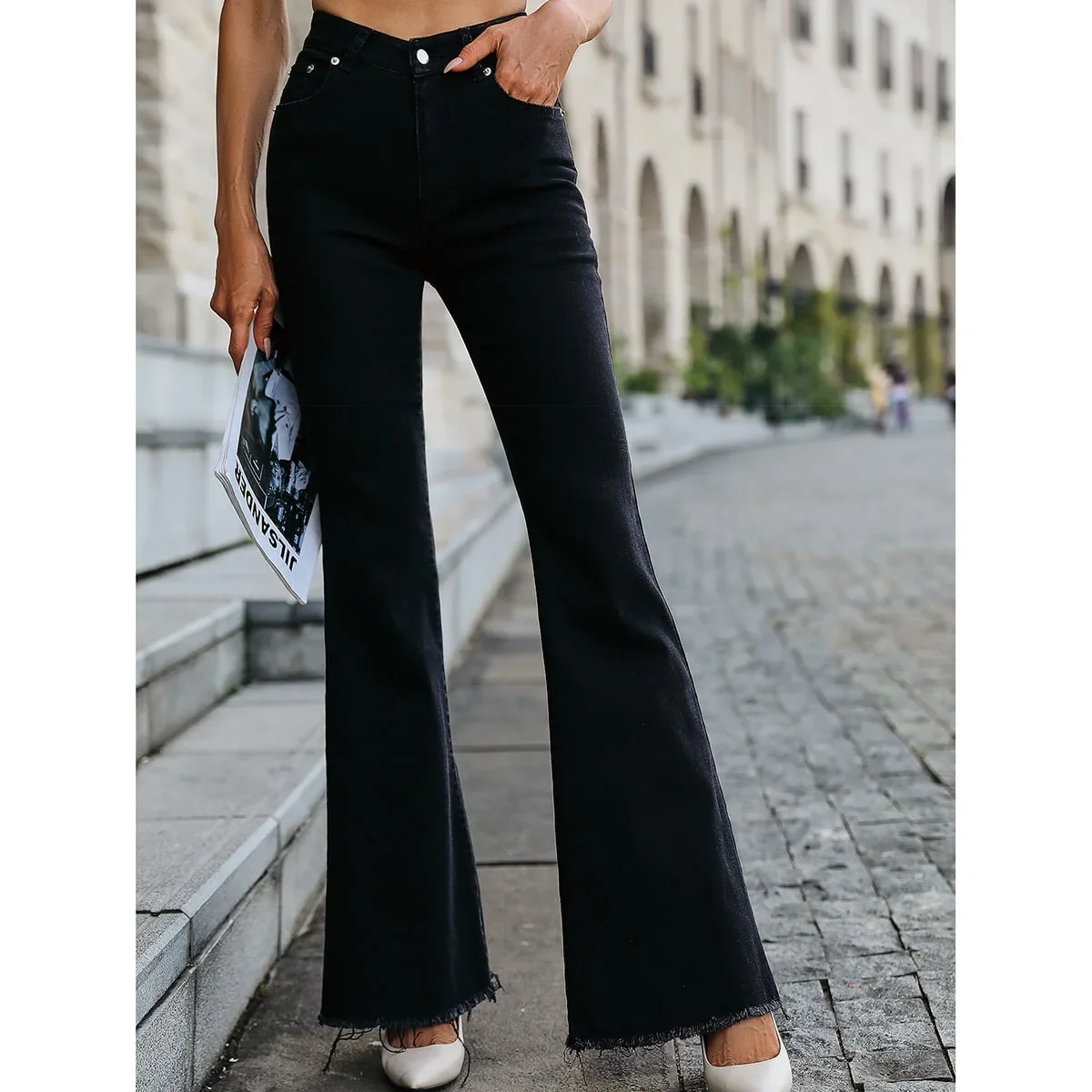 

Джинсовые брюки-клеш длиной до щиколотки, женские однотонные потертые джинсы с высокой талией и карманами, свободная молния, осень 2024, базовые модели