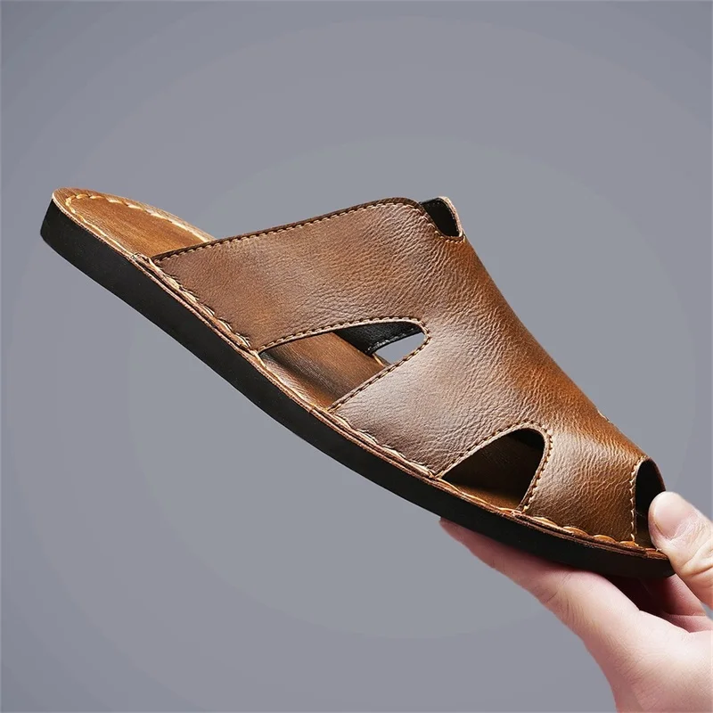 2025 Summer Mens Casual Sandals Fashion Round Toe Beach Man Sandals Comfort Soft Bottom Pu Leather Microfiber Handmade Stitching