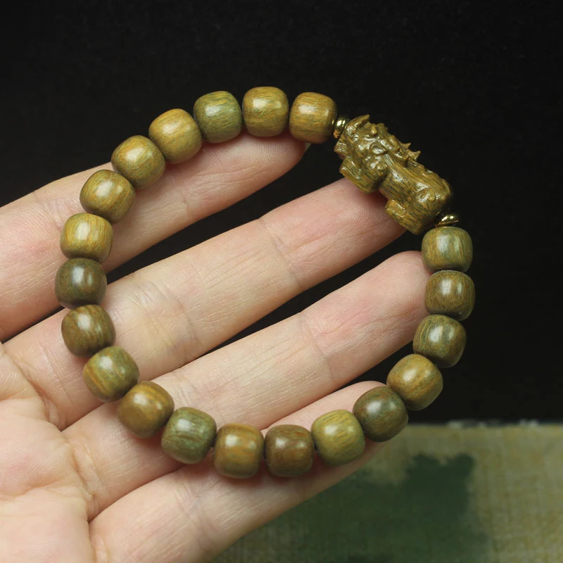 

Green Beaded with Fragrant Pixiu Buddha , Old- Beads, Chinese Style Sandalwood Craft Bracelet, Pra