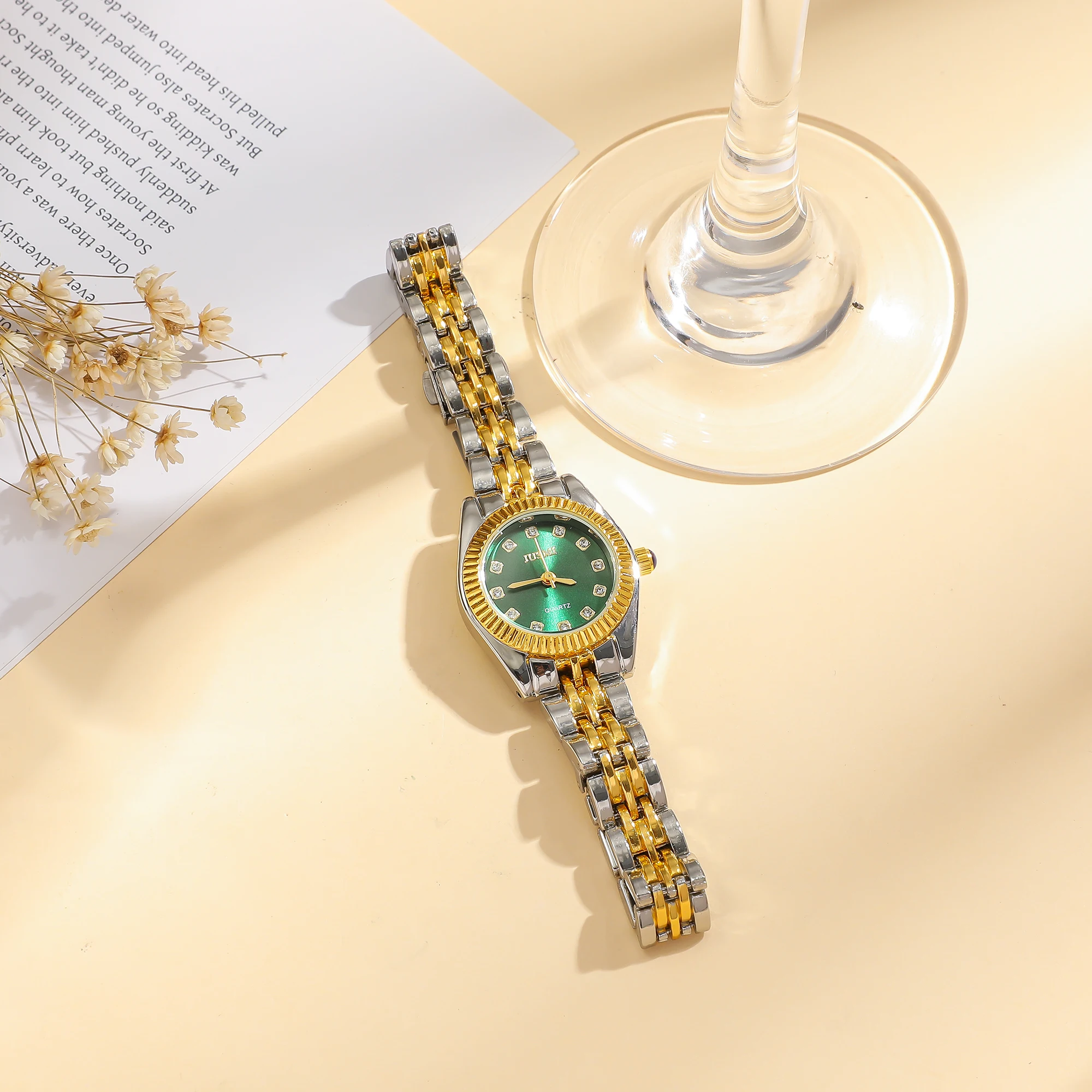 ساعة كوارتز نسائية بقشرة الشفق المرصعة بالماس ، ساعة روما للوجه ، سوار ذهبي وفولاذ ، جديد