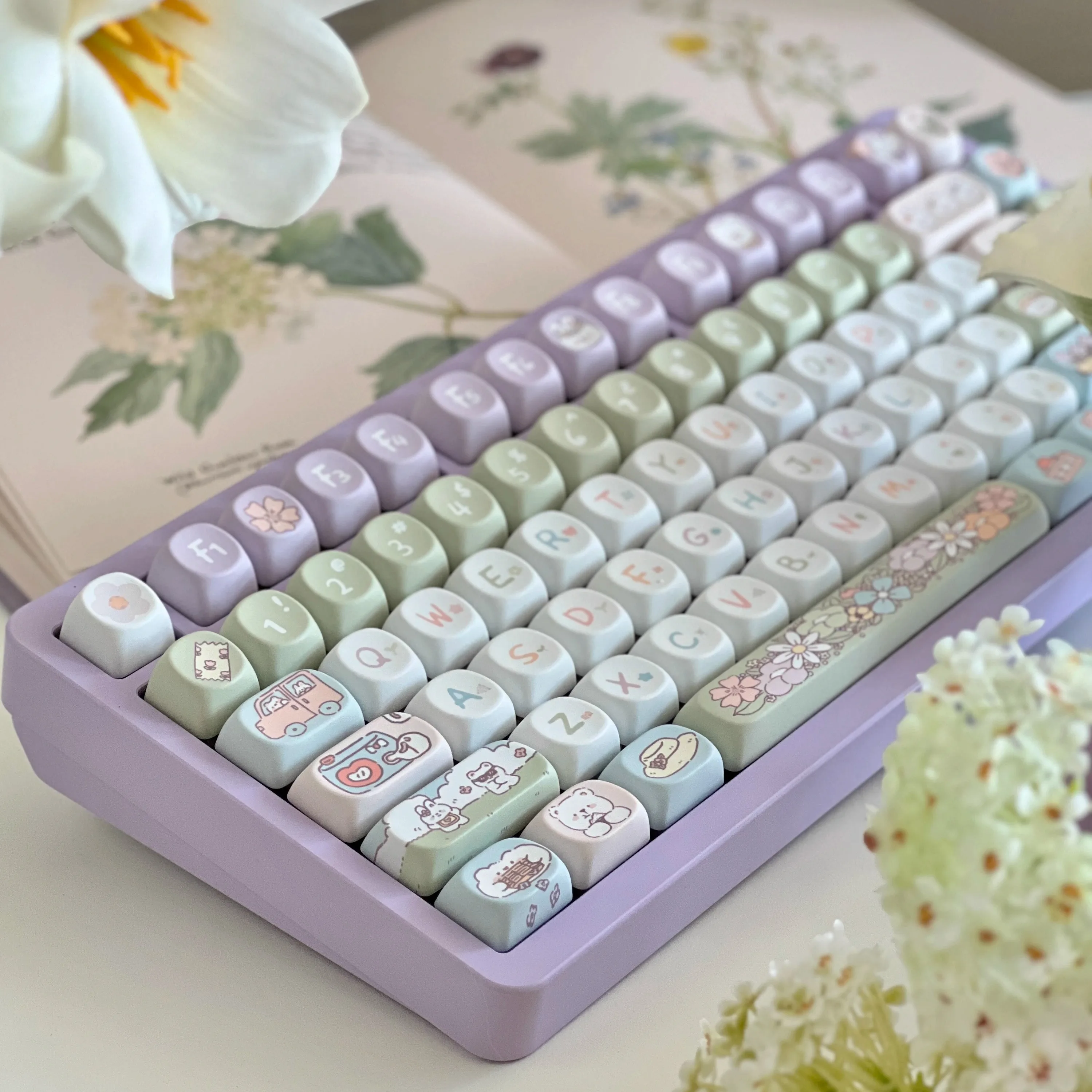 Romantic Train Keycaps para teclado mecânico, urso bonito, coelho, flor, roxo, branco, verde, Pbt, 141 chaves, Soa, Moa