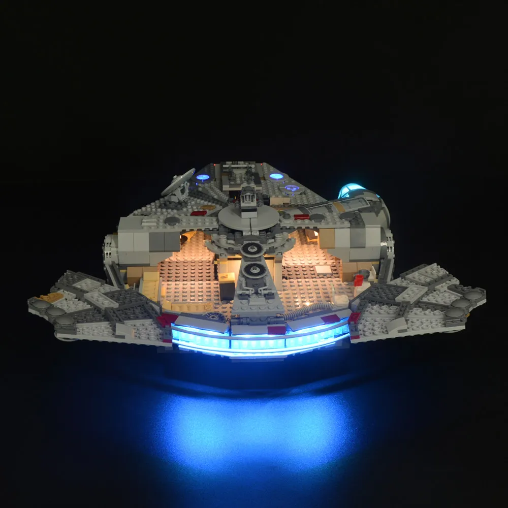 مجموعة إضاءة LED مناسبة لهدية الإضاءة LEGO Millennium Falcon 75257 (باستثناء مكعبات البناء)