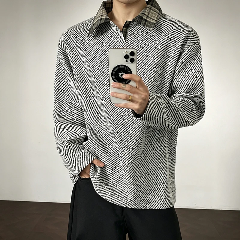 Herren-Polohemd mit Karomuster am Kragen, langärmelig, für den Herbst, aus strukturierter Strickware, lockere Passform, lässiges Oberteil, Kontrastkragen, ideal für den täglichen Gebrauch, Pullover. – Detail 15