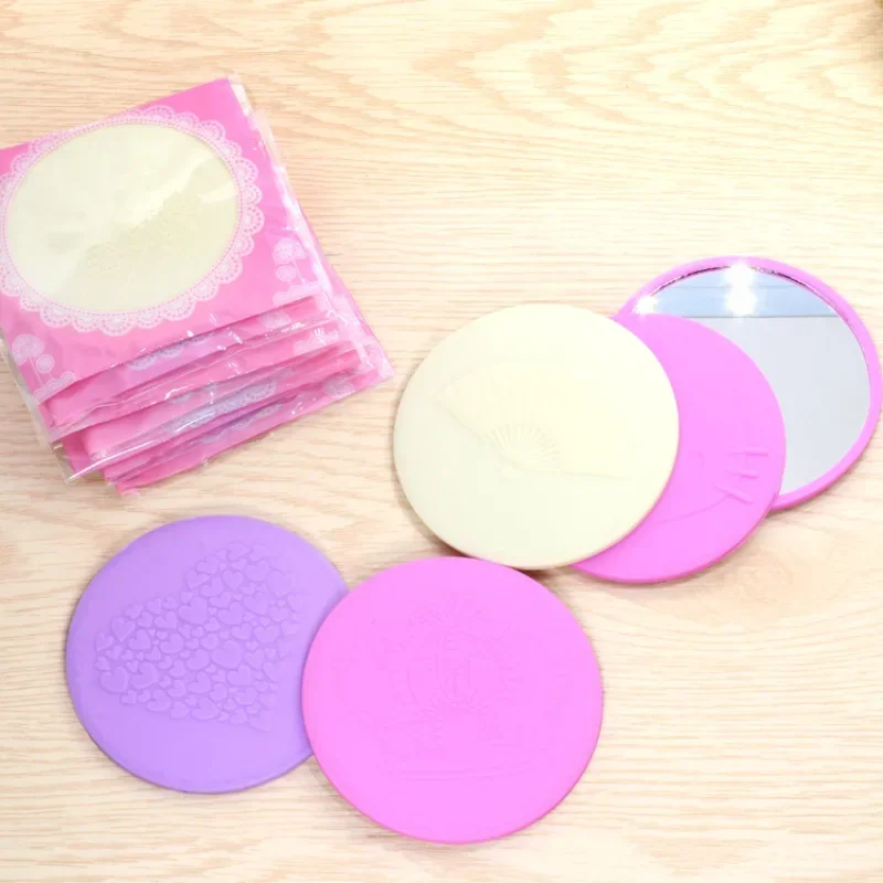 Draagbare Eenzijdige Mini Pocket Make-Up Spiegel Cosmetische Compacte Spiegels Kleur Willekeurige Dia 7Cm Kleur Willekeurig Reis Cosmetische Tool
