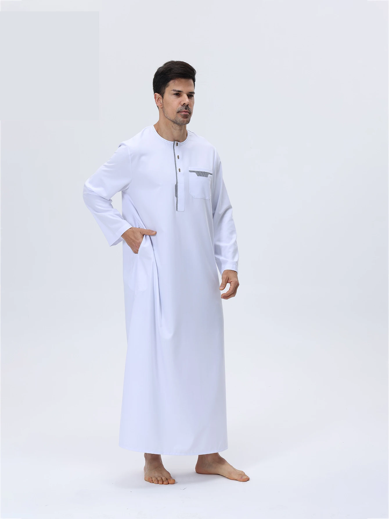 Mens Musulmano Thobe Manica Lunga Vestaglie Abaya Casual Maschio Islamico Arabo Caftano per Gli Uomini Abito S saudita Uomini Arabo Thobe Marocchino Robe