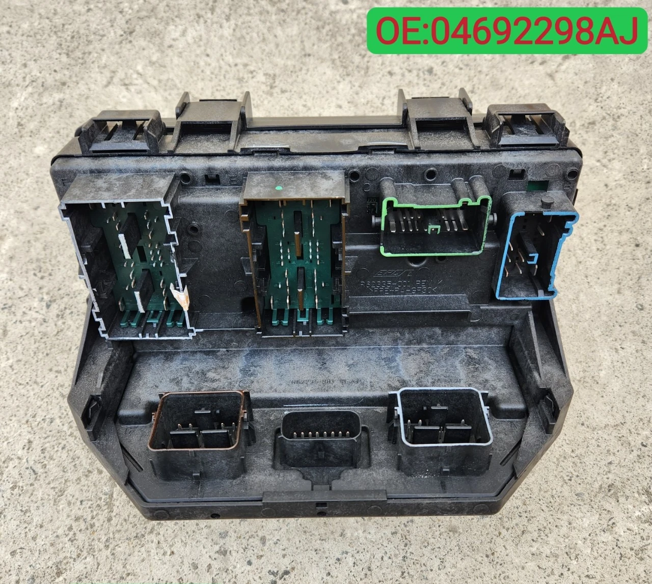 Mopar  original for 2010 Jeep Wr/angler JK fuse box 4692298AJ