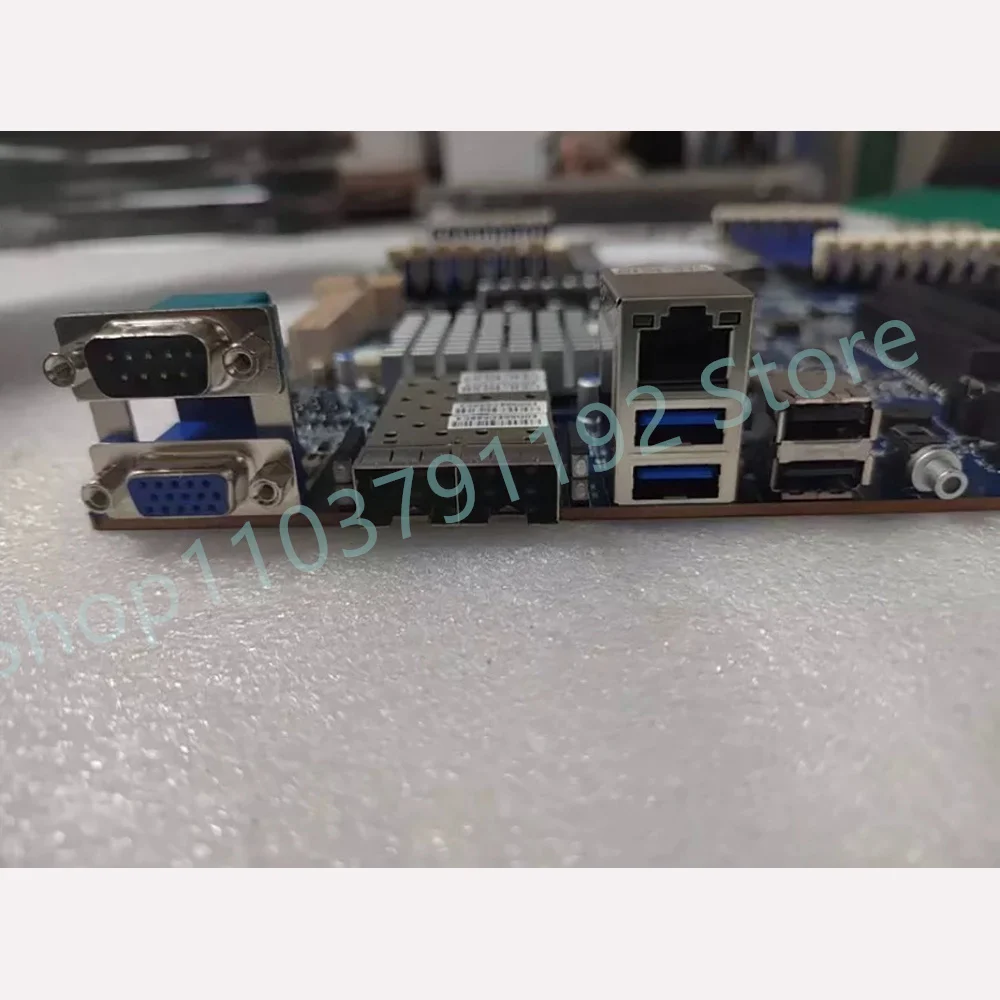 Server Motherboard MZ31-AR0