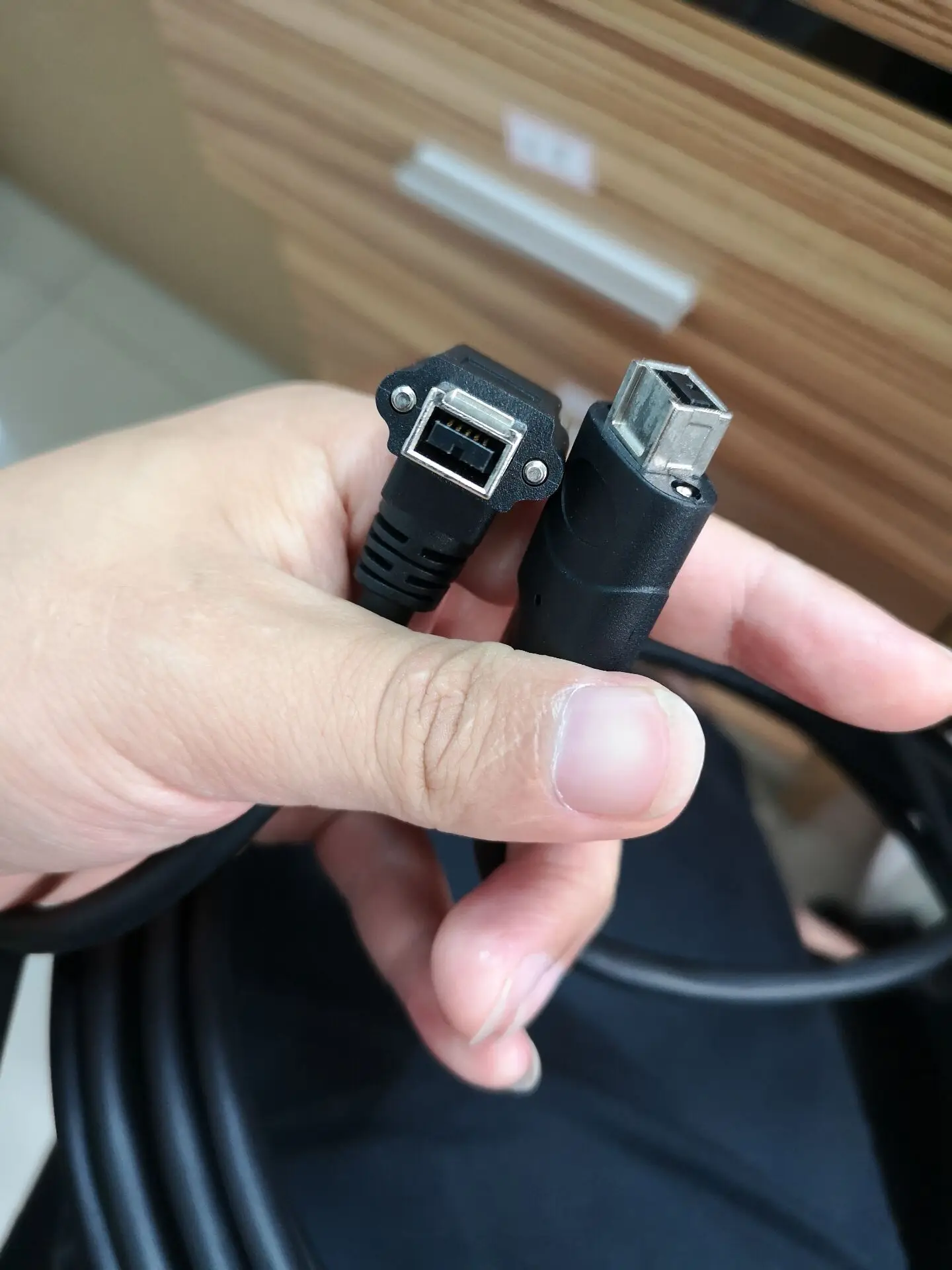 Firewire IEEE-1394 CablesFirewire kabel z 1394b 9 Pin HIFLEX kabel do 1394b 9 Pin