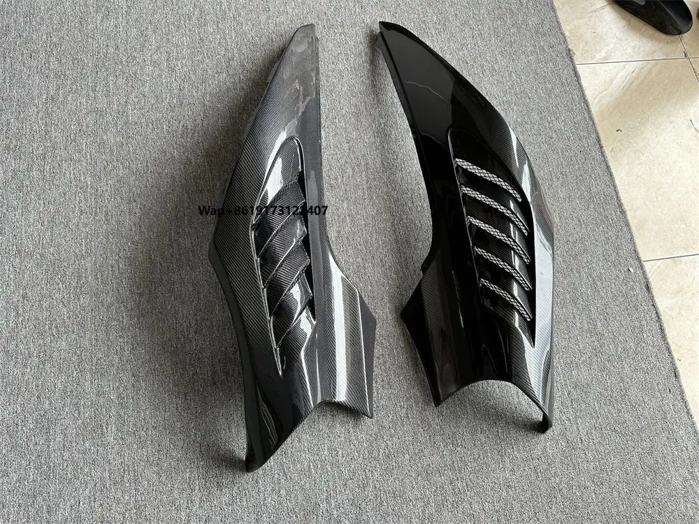 

Upgrade Auto Parts V Style Dry Carbon Fiber Body Kit New Front Fender for 2017-2019 for 720S 130x40x40CM 6-Month