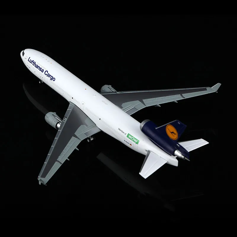YY Wings Diecast 1/400 Scale Lufthansa MD-11 D-ALCC Passenger