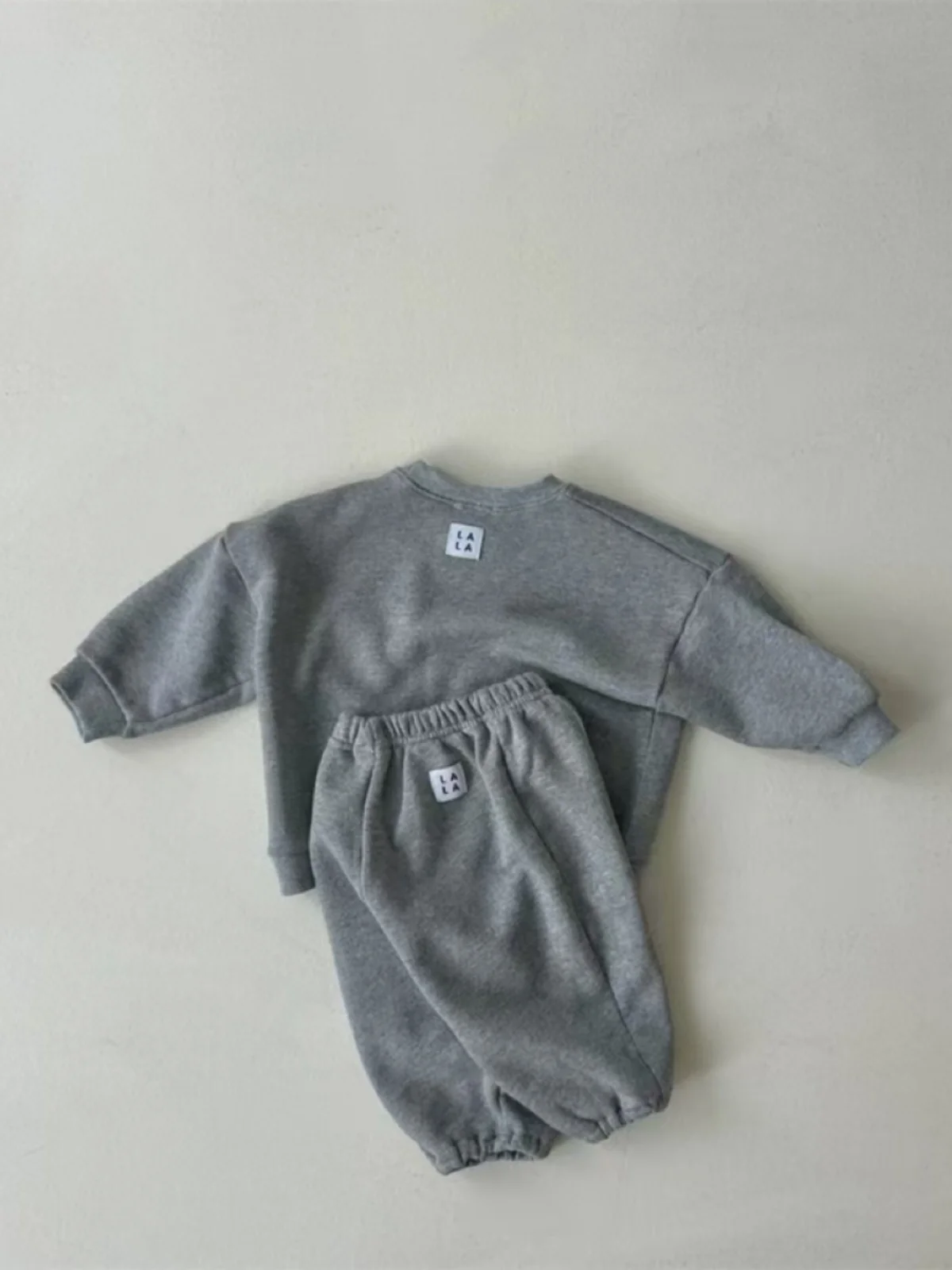 طقم سترة وبنطلون بتصميم كوري بسيط للجنسين، مصنوع من مزيج القطن، مريح وعصري للأطفال الرضع والصغار، مناسب للربيع والخريف