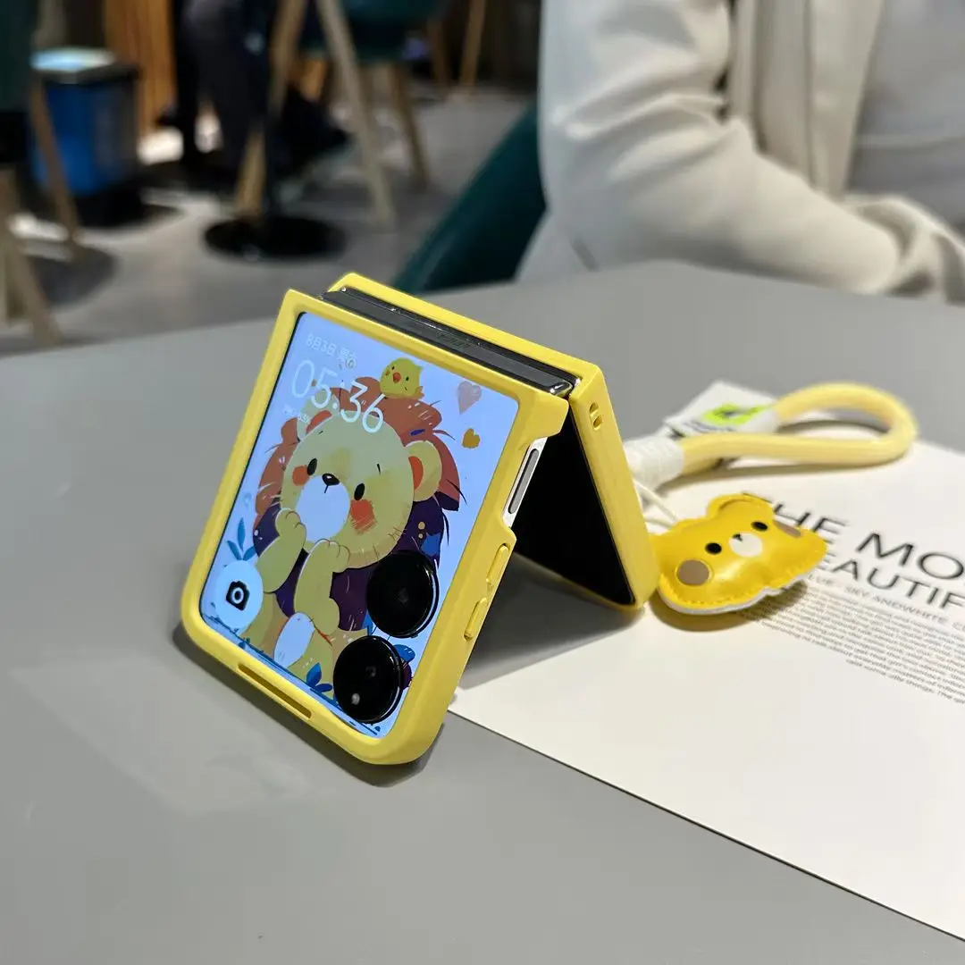 Fashion Kawwii Funny Bear Head Hand Strap Phone Case for Xiaomi Mix Flip 2 MIX FLIP2 for Xiaomi Mi Mix Flip Shockproof Cover