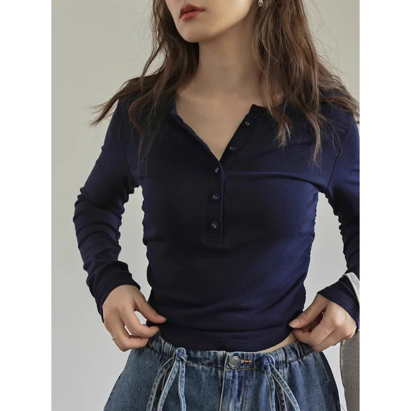 봄과 가을 긴팔 니트 티셔츠 여성용 슬림 탑 캐주얼하고 다재다능한 기질의 이너 베이스 셔츠