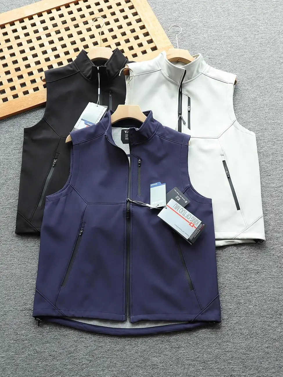 

High-End Soft ell Vest for Men And Women Outdoor Windproof Water-Resistant Quali Superior Busin Casual Sle