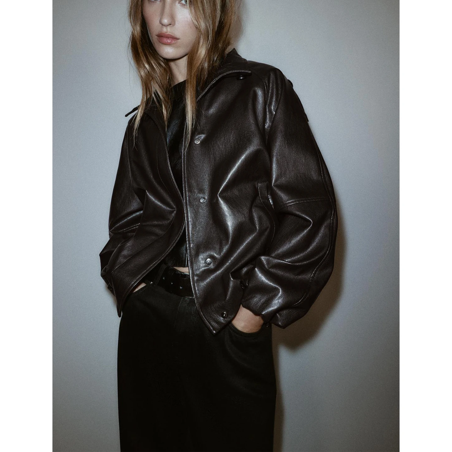 Faionable فضفاض الوقوف طوق طويل Sve بولي Leather الجلود Jaet المرأة ملابس خارجية الخريف الشتاء جديد Sle 638025 ألياف البوليستر #2