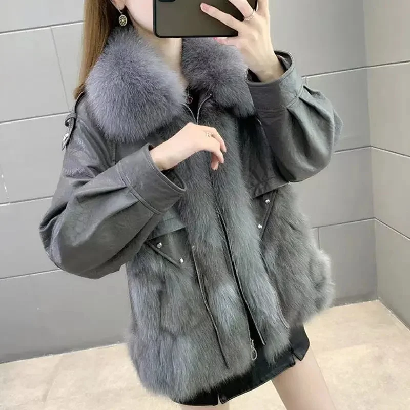 Leather and Fur Integrated Faux fur Jacket Jacket for Women's 2024 Winter Thickened Fashionable Slimming Temperament Jacket WLF