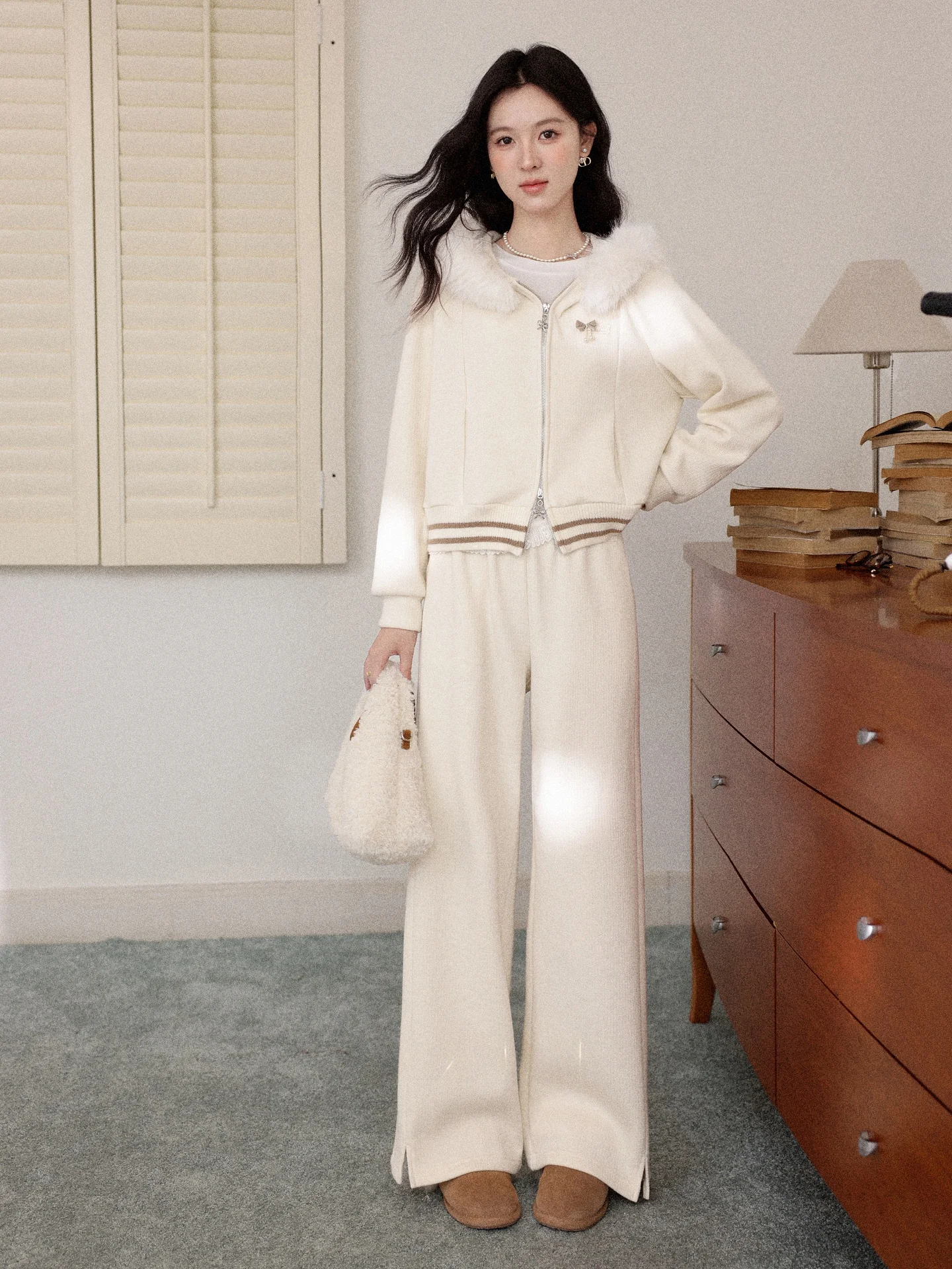 

Осенне-зимний женский модный комплект: легкие брюки с широкими штанинами и худи в бежевом цвете, в корейском стиле, повседневная одежда, удобный костюм