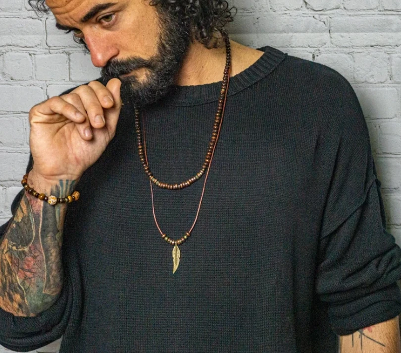 

NADEEM New Ethnic Handmade Feather Pendant Beads Necklace for Men Vintage Charm Multilayer Leaf Necklace Jewelry Gift Wholesale