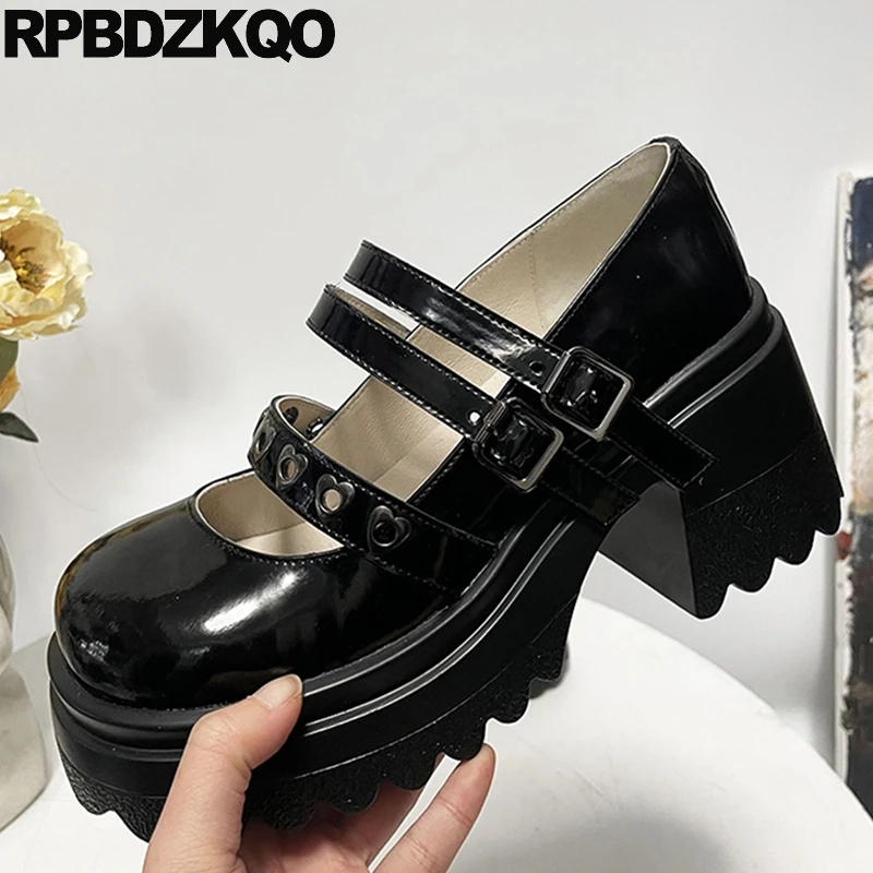 

Rivet Platform Shoes Pumps Studded Block Strappy Stud Mary Jane Round Toe Heart Women Metal Patent Leather Gladiator Medium Heel