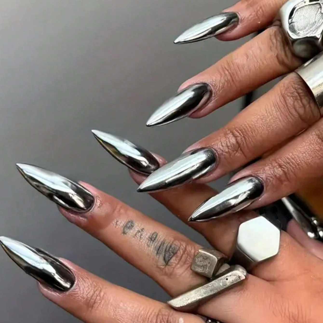 24 long water droplet shaped black snake French irregular line wearing nail art pieces&1 rubbing strip&1 jelly gel