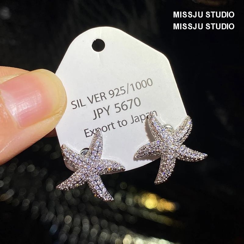 Lingzhi Wu Personality Diamond Starfish Stud Earrings 925 Silver Brief Elegant Star Brand Earrings New Arrival