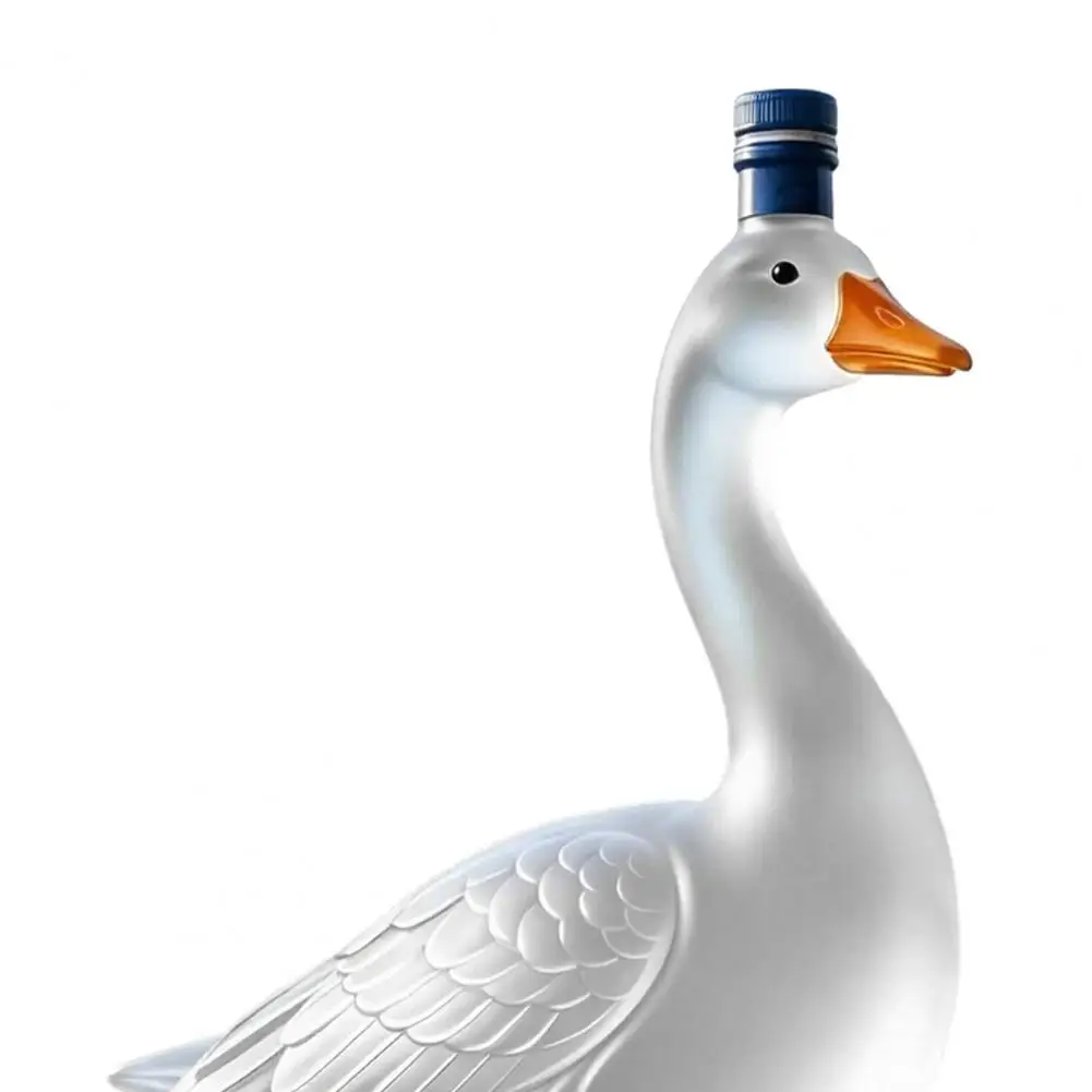 Whiskey Decanter Artistic Glass Decanter Goose Shaped Glass Decanter with Stopper 350ml 3d Sculpted Whiskey Bottle for Bourbon