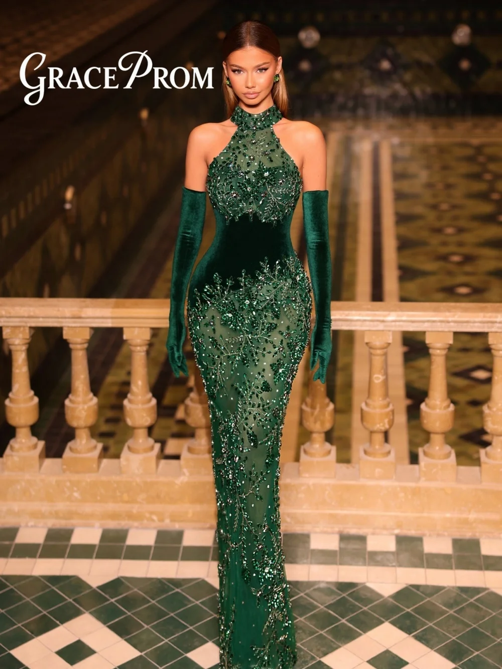 Requintado halter pescoço sem mangas vestido de noite 2026 luxuoso frisado veludo tapete vestido solene cristal até o chão vestido de festa