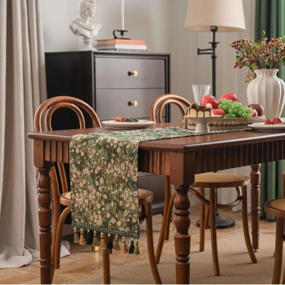 

Home Decoration Vintage Jacquard Table Runner Flower Pattern with Tassel Tablecloth Thickened Table Cover Dinner Party