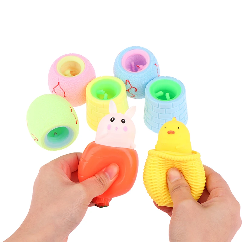 

Stress-relieving mouse cheese pinch fun Stress ball vent squirrel cup prank toy Office Toy Birthday Gifts