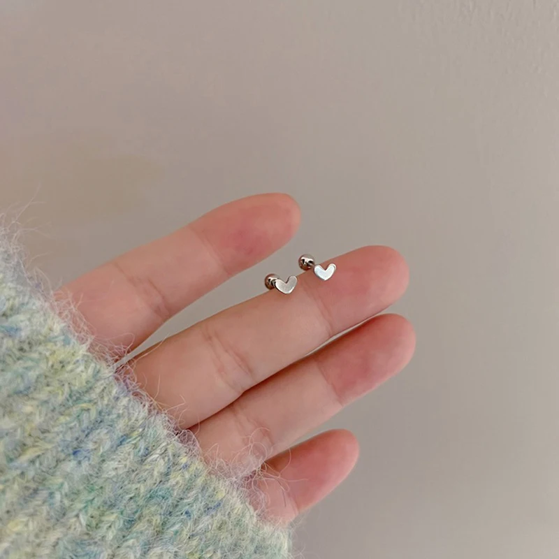 Женские-серьги-гвоздики-из-нержавеющей-стали