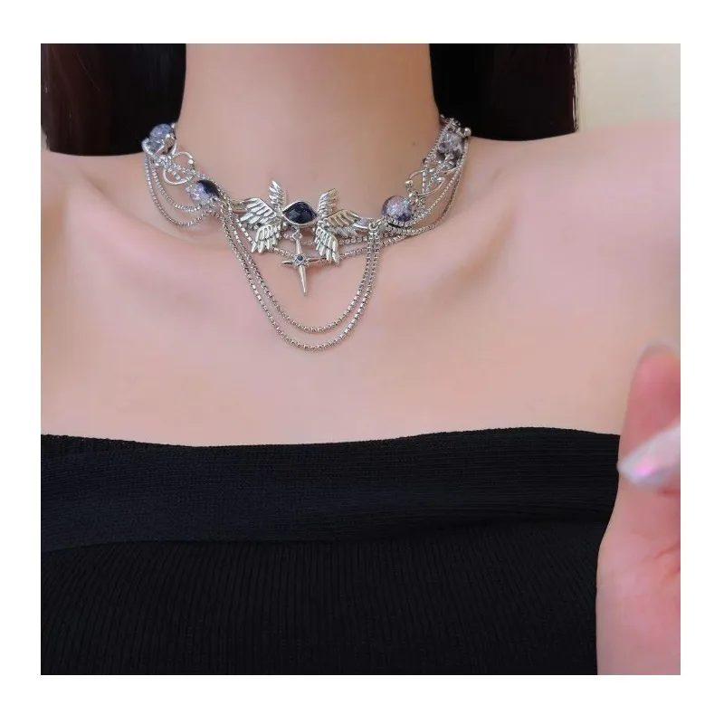 

Spice Girl Wings Necklace Punk Subculture Sweet Cool Spice Girl Necklace Gothic Niche Diamond Collarbone Chain Tide