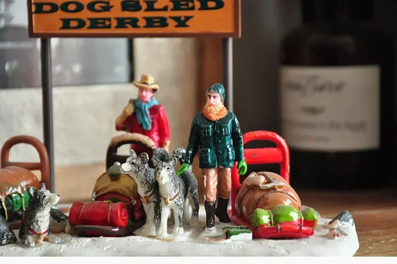 Mountaineering Dog Sled Derby Sand Table Character Scene for Home Decoration Snow Dogs Figures Children's Gift Photographic Prop