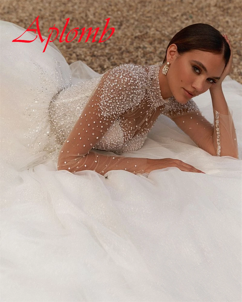 Gaun Pengantin Organza Putih Kustom Gaun Pengantin Lengan Panjang Leher Kru Elegan Gaun Pengantin Kancing Belakang Klasik Vestido De Novia