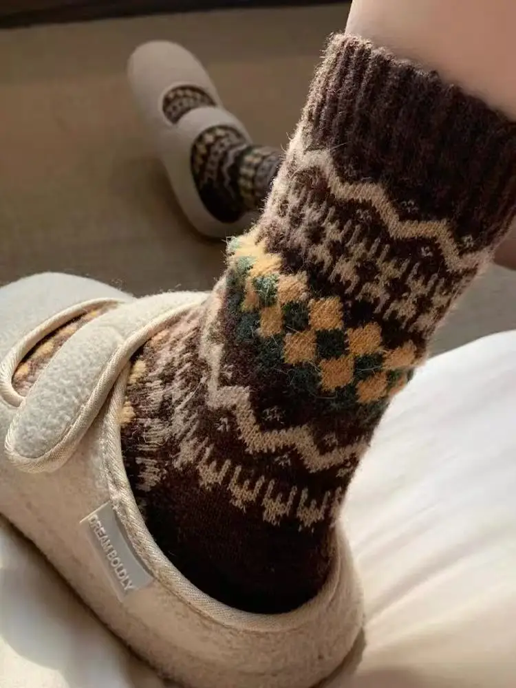 Nordic Fel Island Rhombus Pattern Wool Sweater Japanese Retro Ethnic Style Warm Winter-Spring Thick Stockings Postpartum Soc