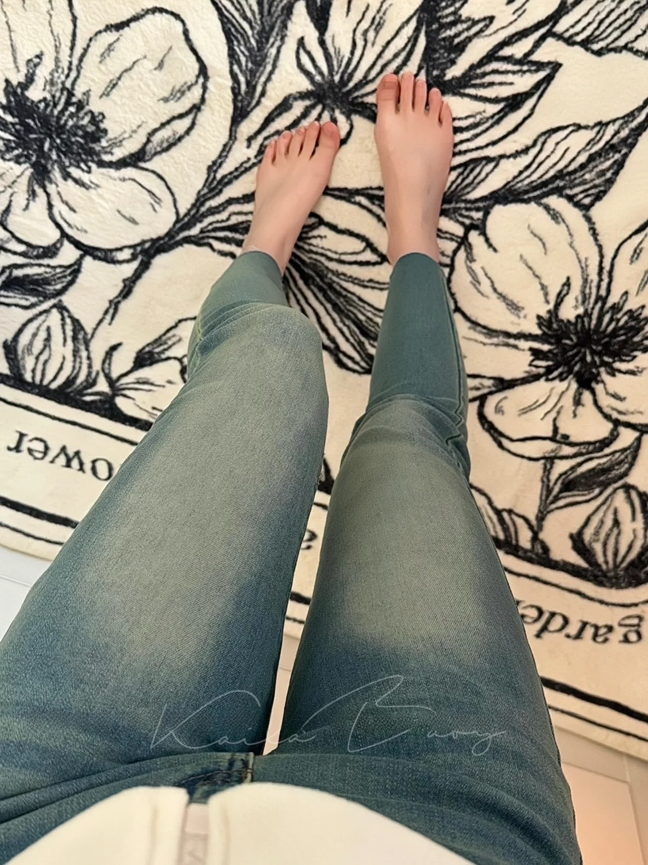 

High Waist Slim Fit Jeans Women's Nine Points Super Beautiful Worn White Retro Style Cotton Stretch Denim Pants