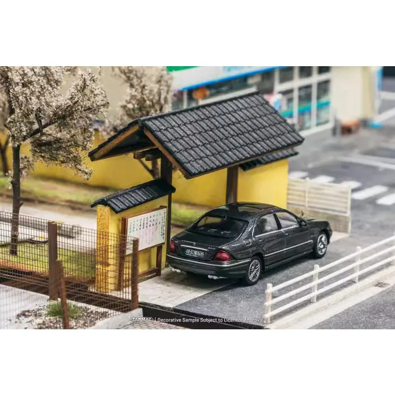 1:64 Mercedes-Benz S65 AMG S-Class W220 alloy model, children\'s collection of decorative toys, holiday gifts for children.